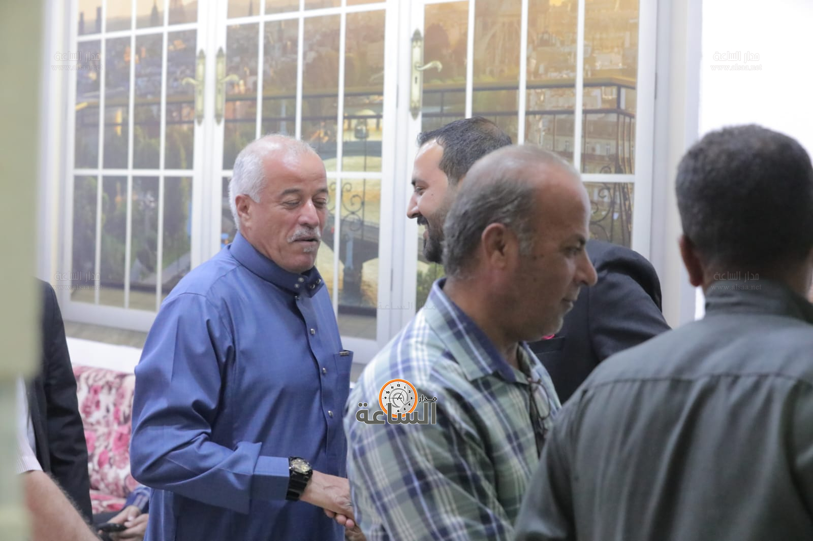 Madar Al-Saa Images 0.10243205642454256