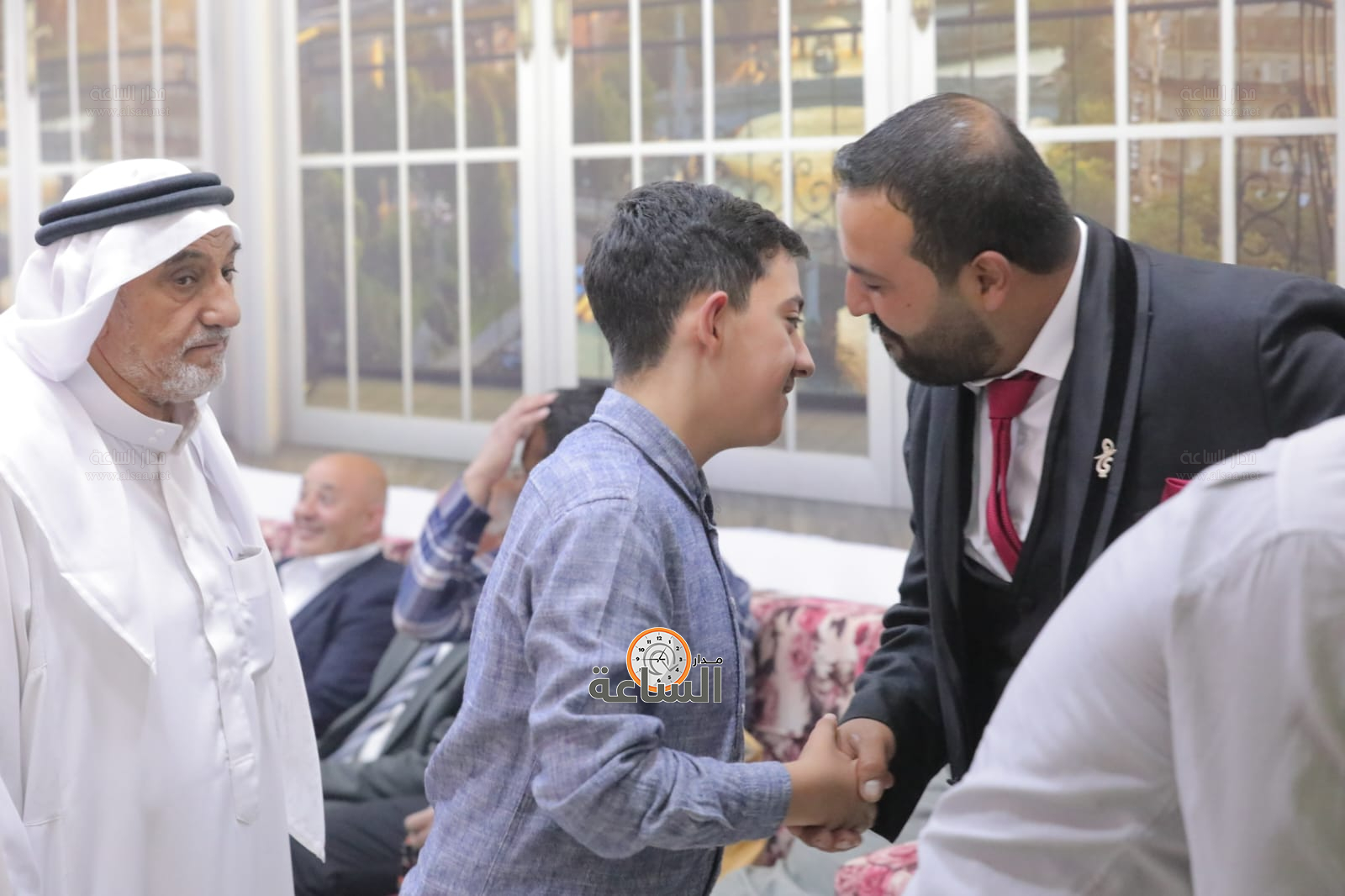 Madar Al-Saa Images 0.8840179100093101