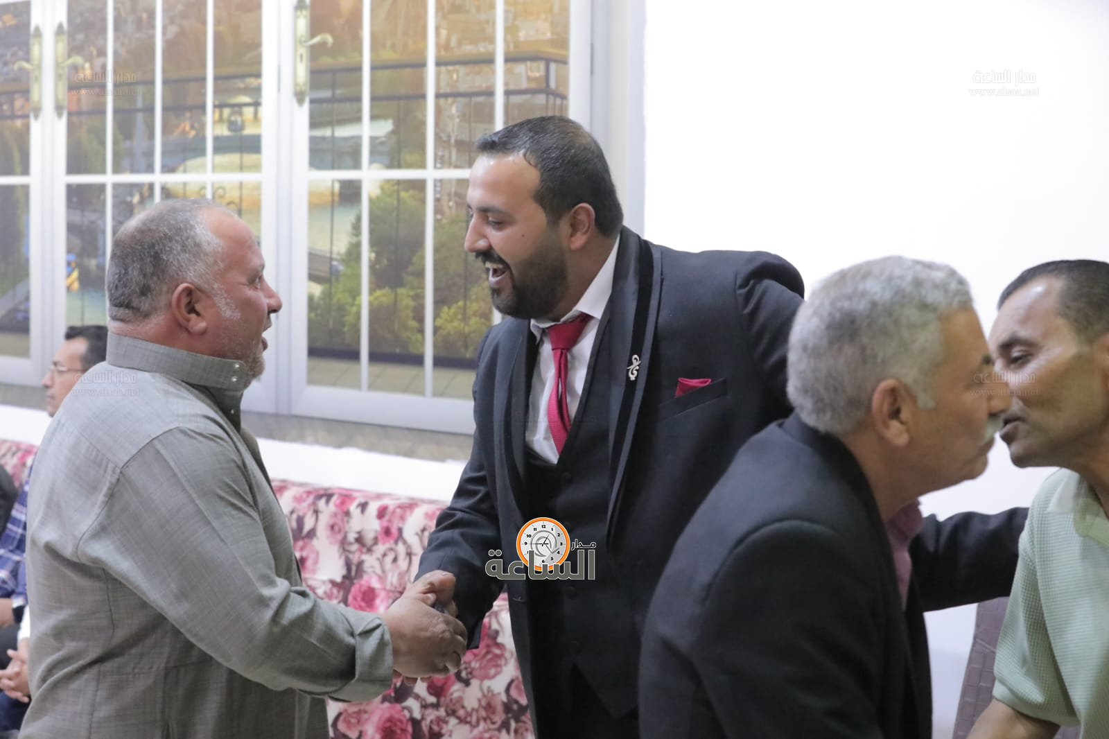 Madar Al-Saa Images 0.21488025389747