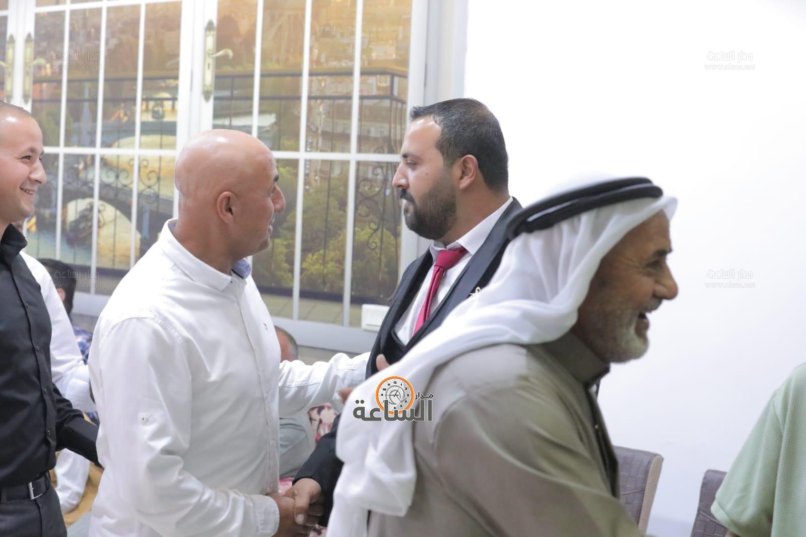 Madar Al-Saa Images 0.10764377751965792