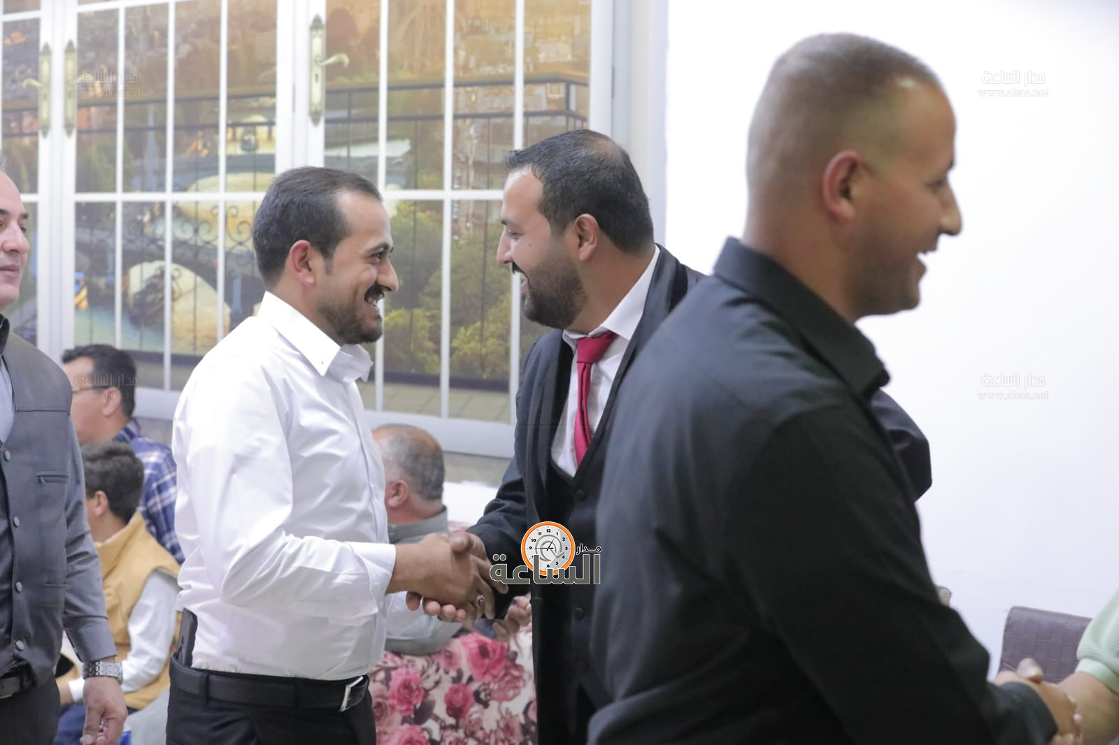 Madar Al-Saa Images 0.9047124028795215