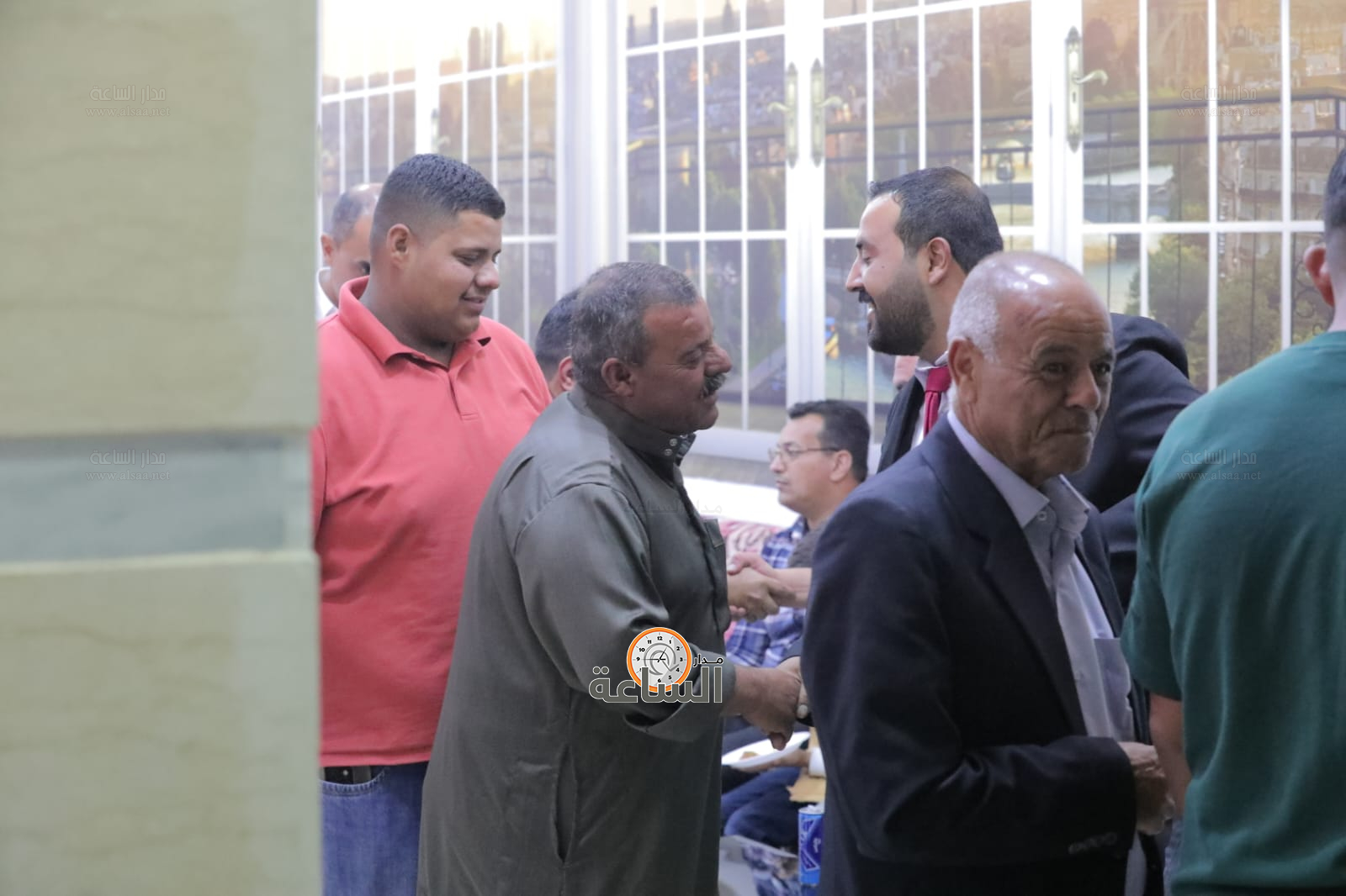 Madar Al-Saa Images 0.20132065949650824