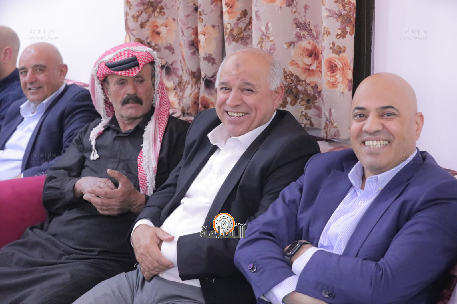 Madar Al-Saa Images 0.13893023051421216