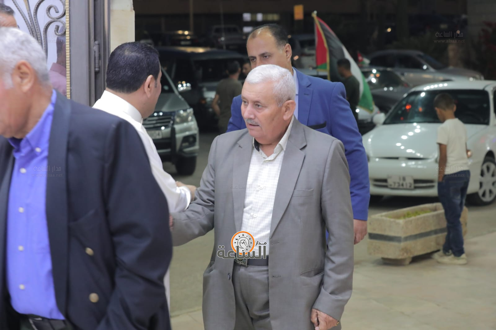 Madar Al-Saa Images 0.49164031281377607