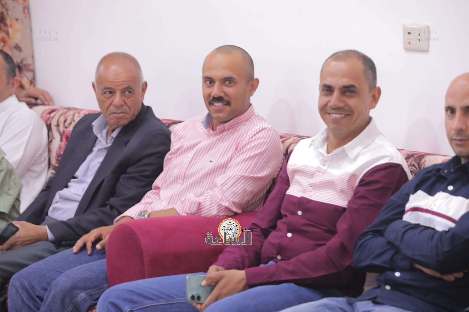 Madar Al-Saa Images 0.7971401063205773