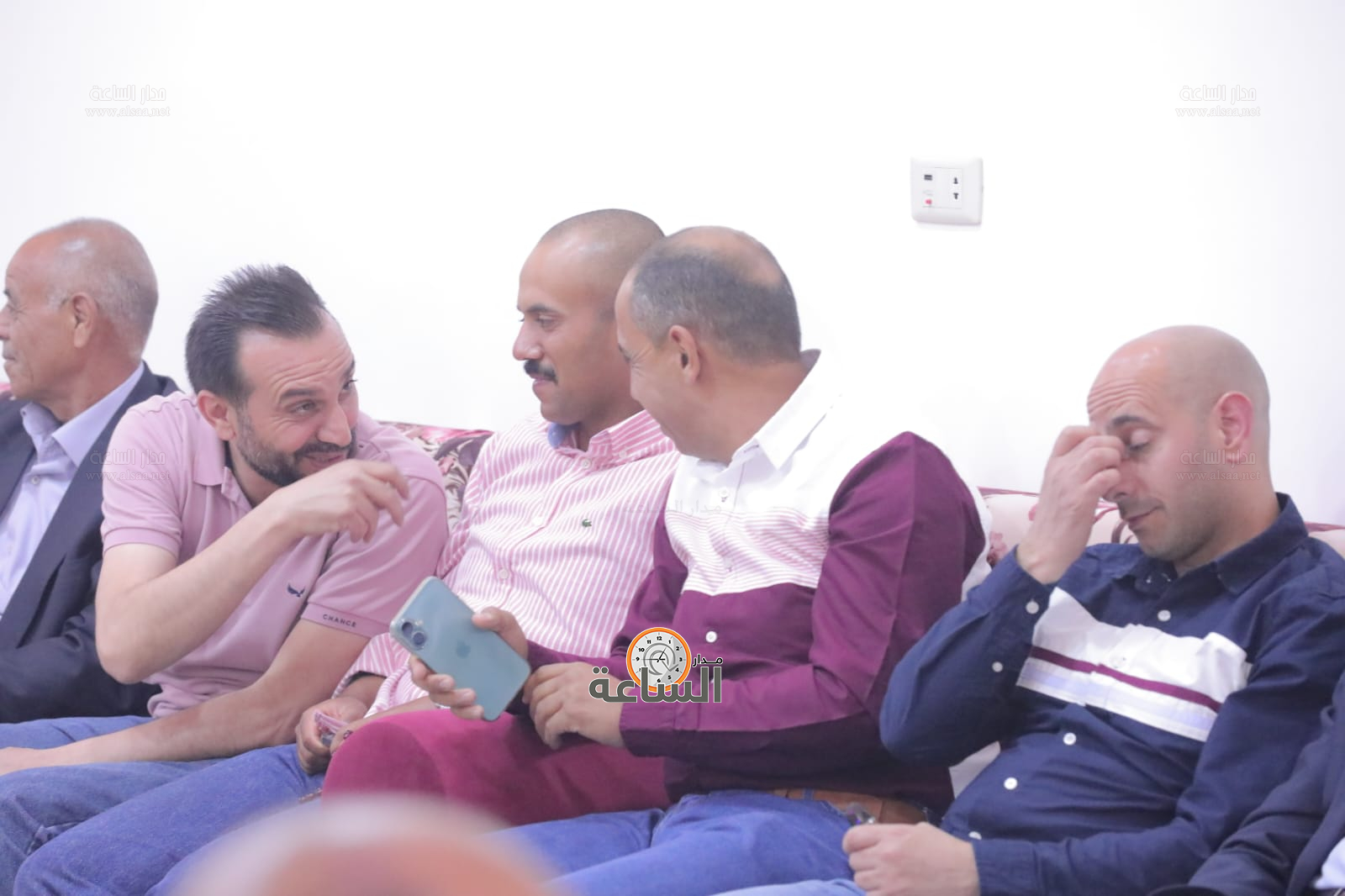 Madar Al-Saa Images 0.9346749463556594