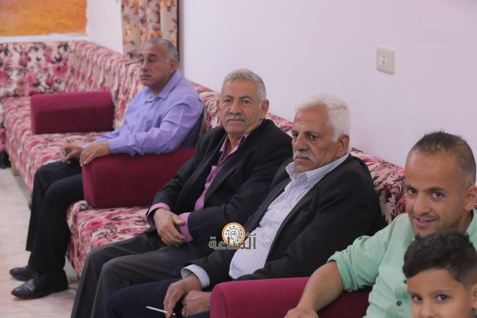 Madar Al-Saa Images 0.9266817673962302