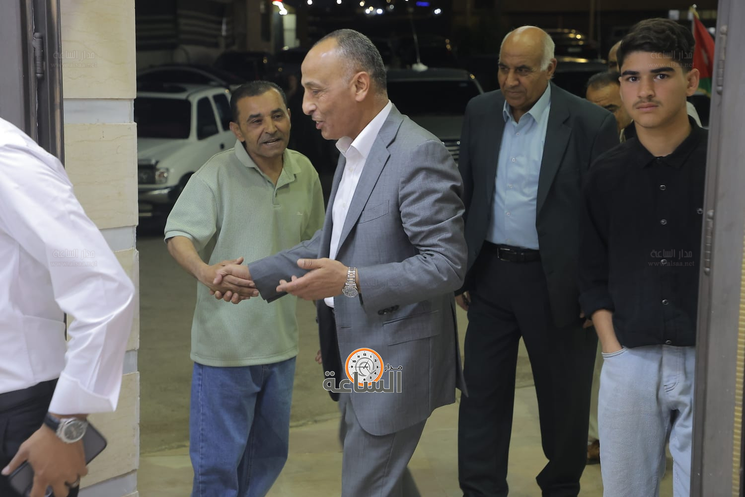 Madar Al-Saa Images 0.326497571845182