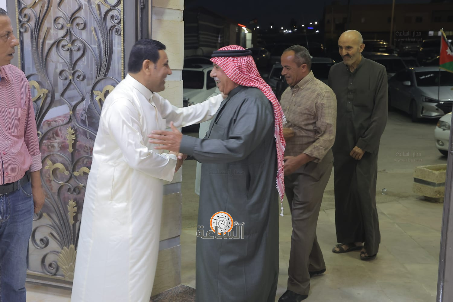 Madar Al-Saa Images 0.313267997545712