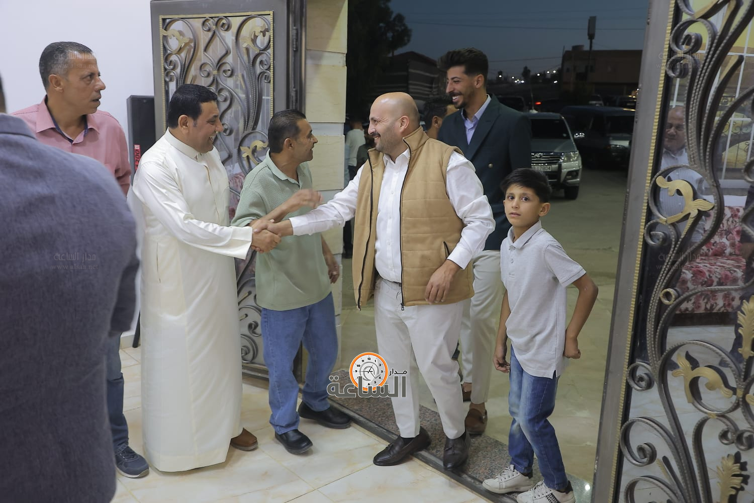 Madar Al-Saa Images 0.5685851170540481