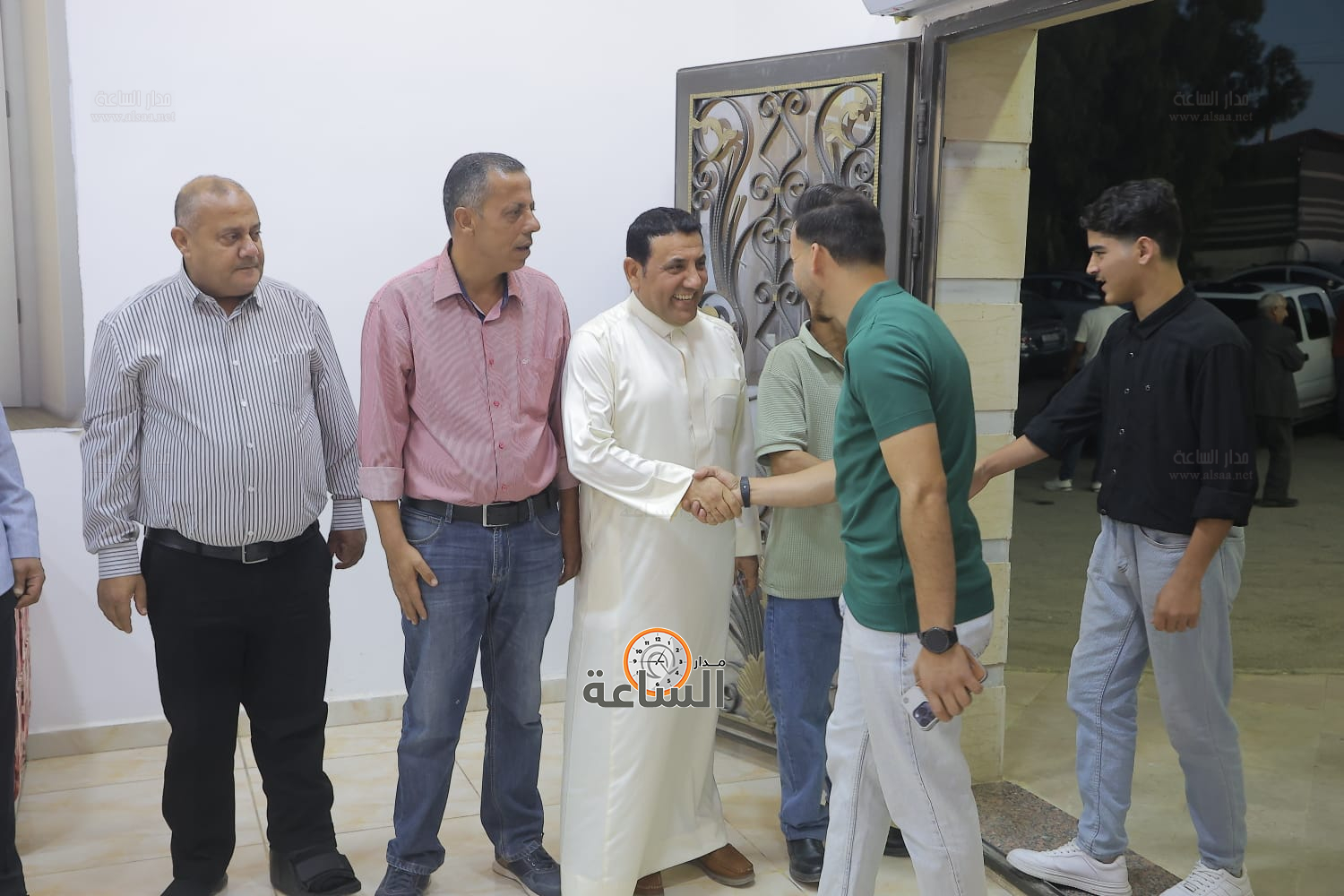 Madar Al-Saa Images 0.8404832973578485