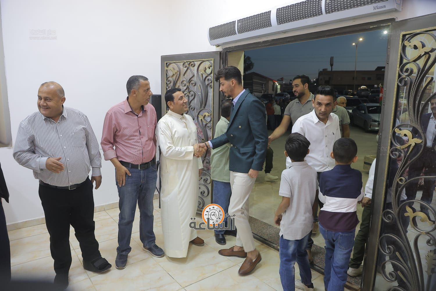 Madar Al-Saa Images 0.3736020120132374