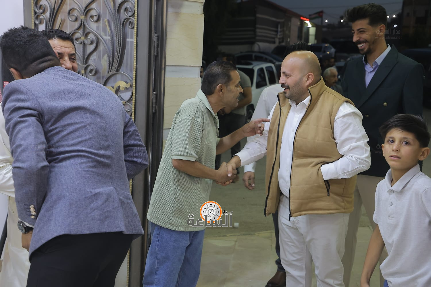 Madar Al-Saa Images 0.45308103900354