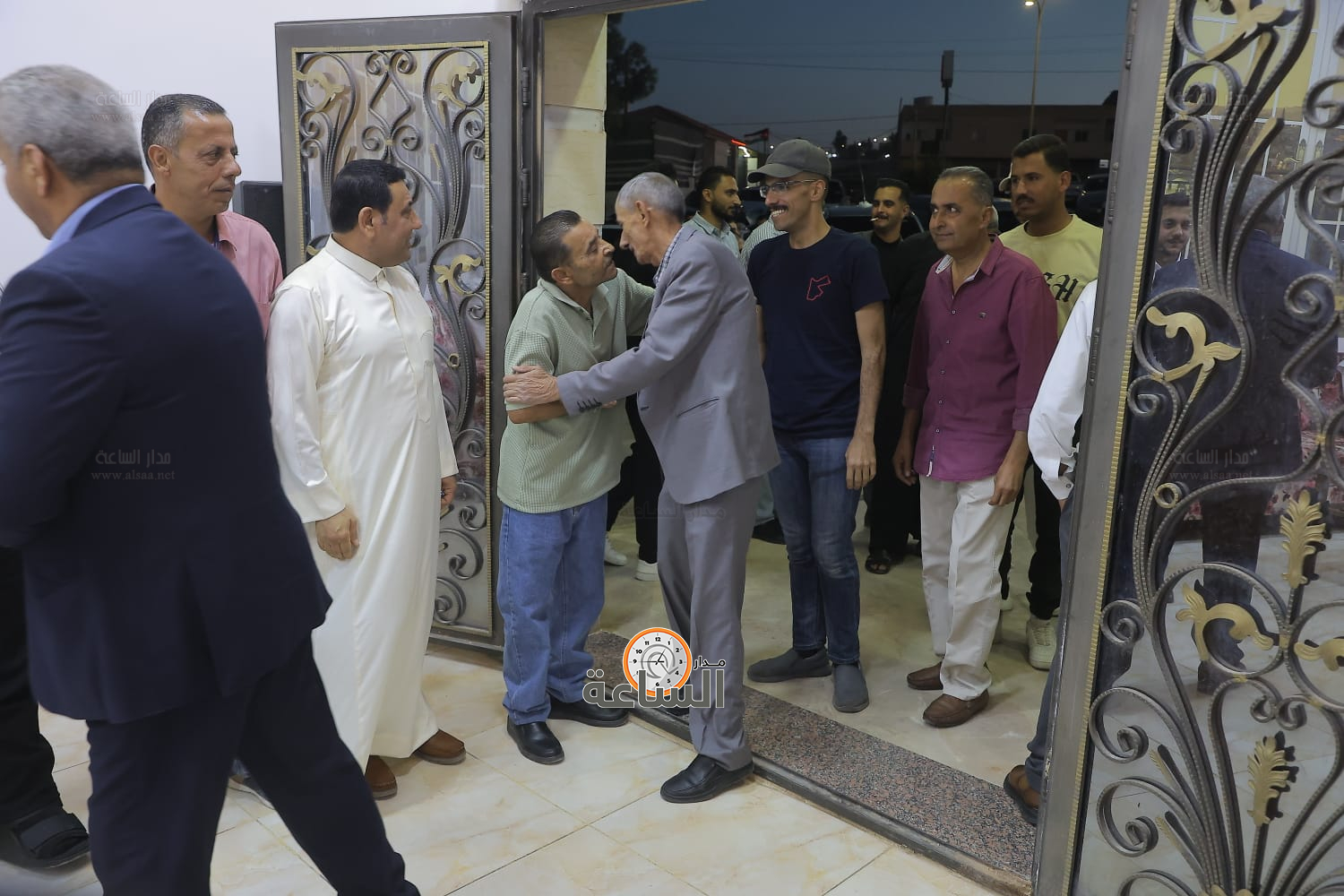 Madar Al-Saa Images 0.7724559767094432