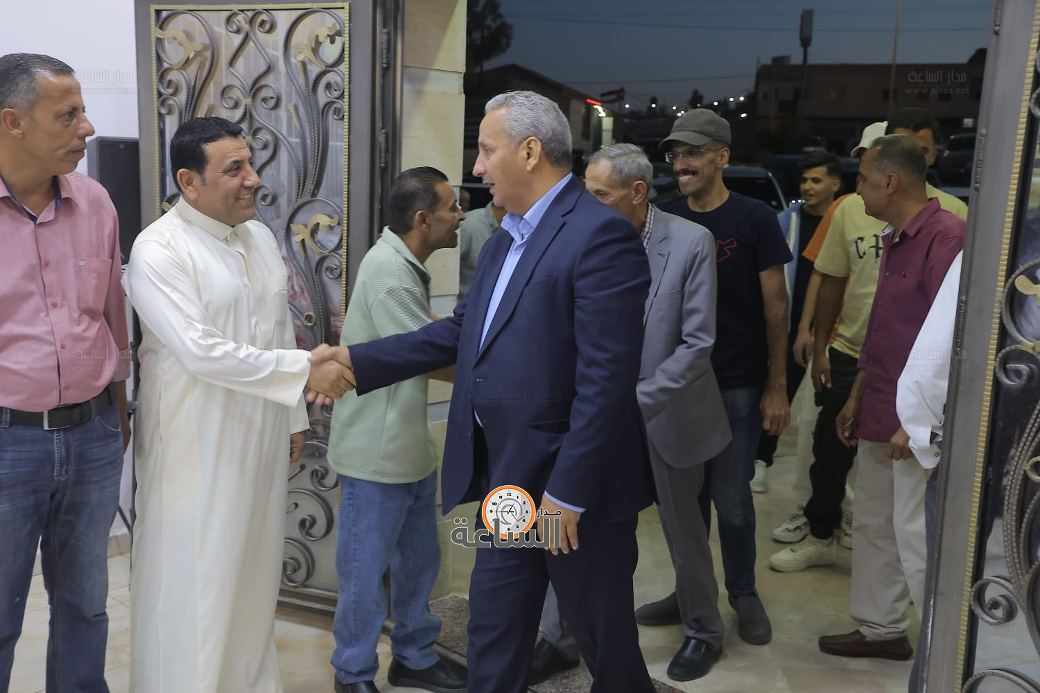 Madar Al-Saa Images 0.4903101901645127