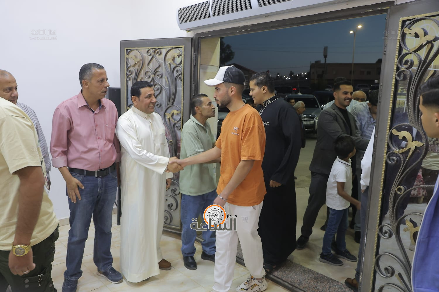 Madar Al-Saa Images 0.37578163923706076