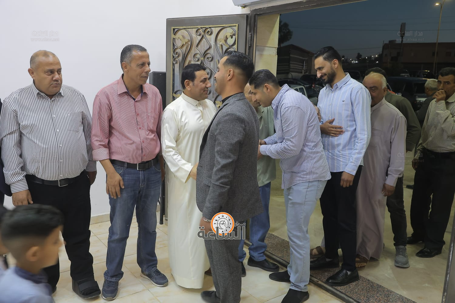 Madar Al-Saa Images 0.46639647869539946