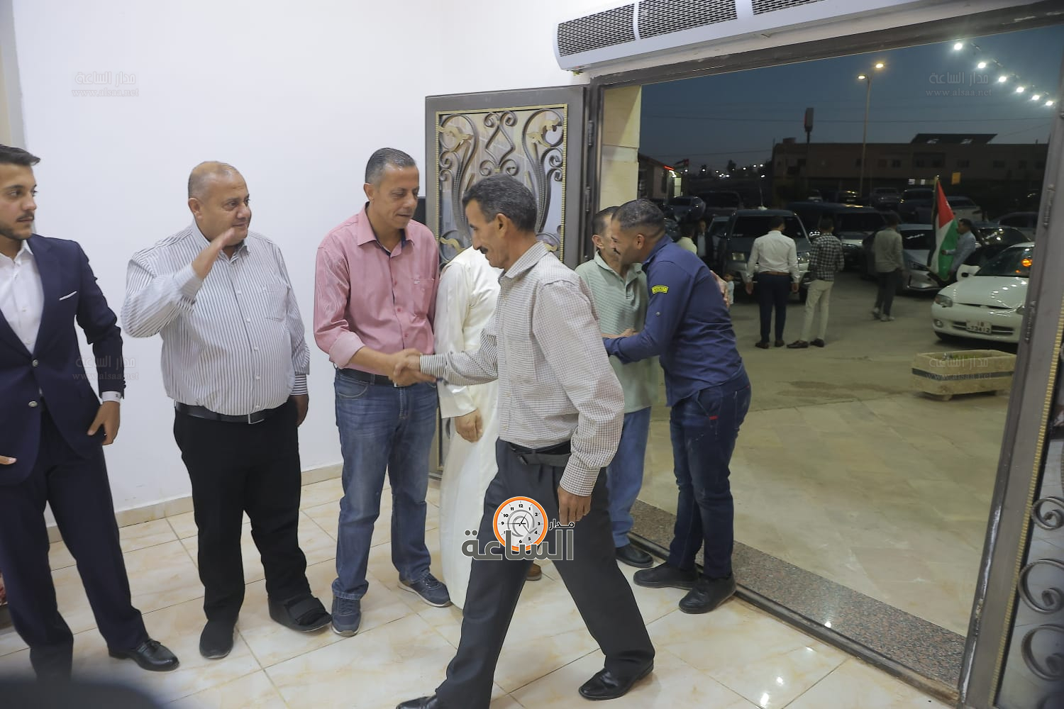 Madar Al-Saa Images 0.5388828621716715