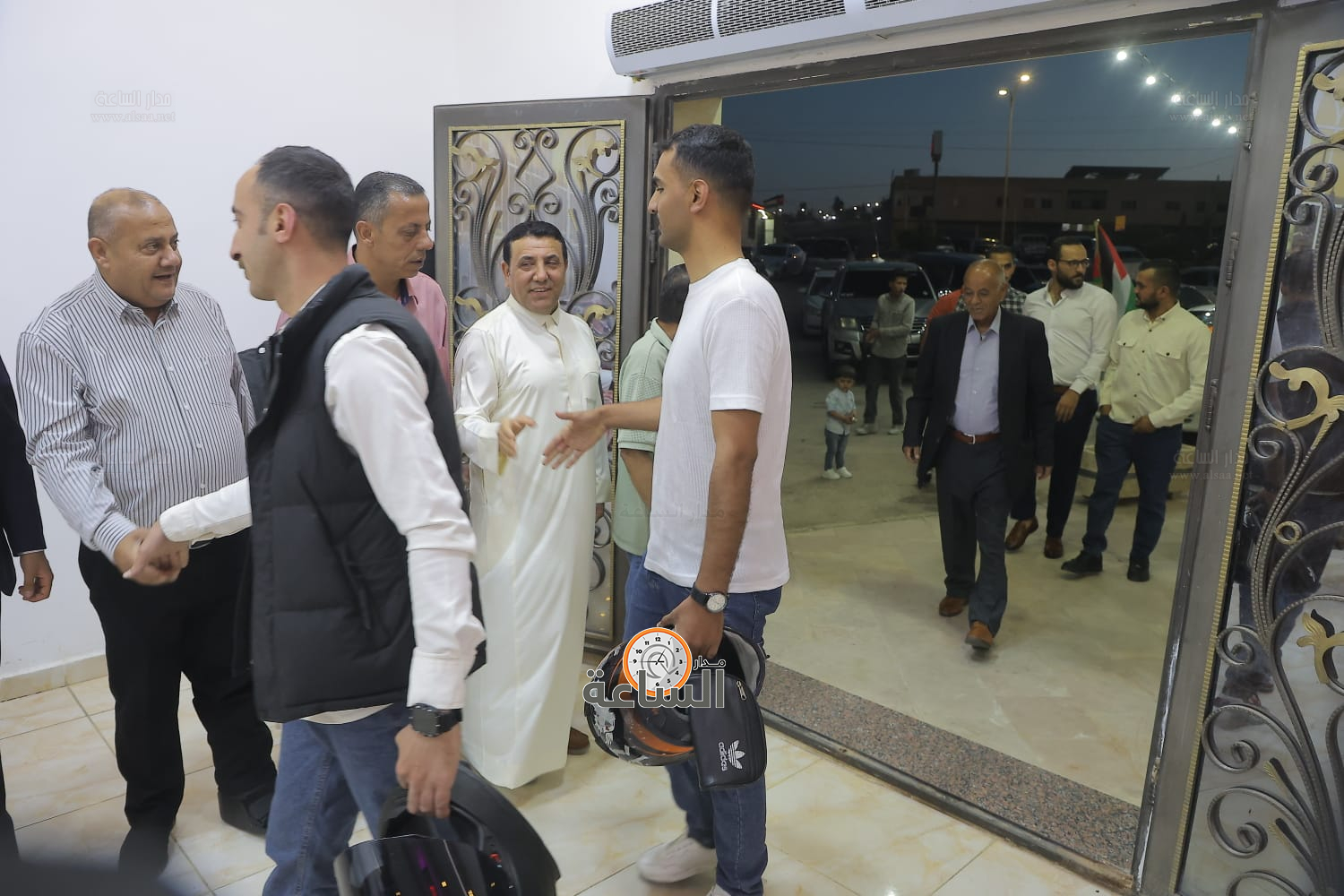 Madar Al-Saa Images 0.3547620050093875