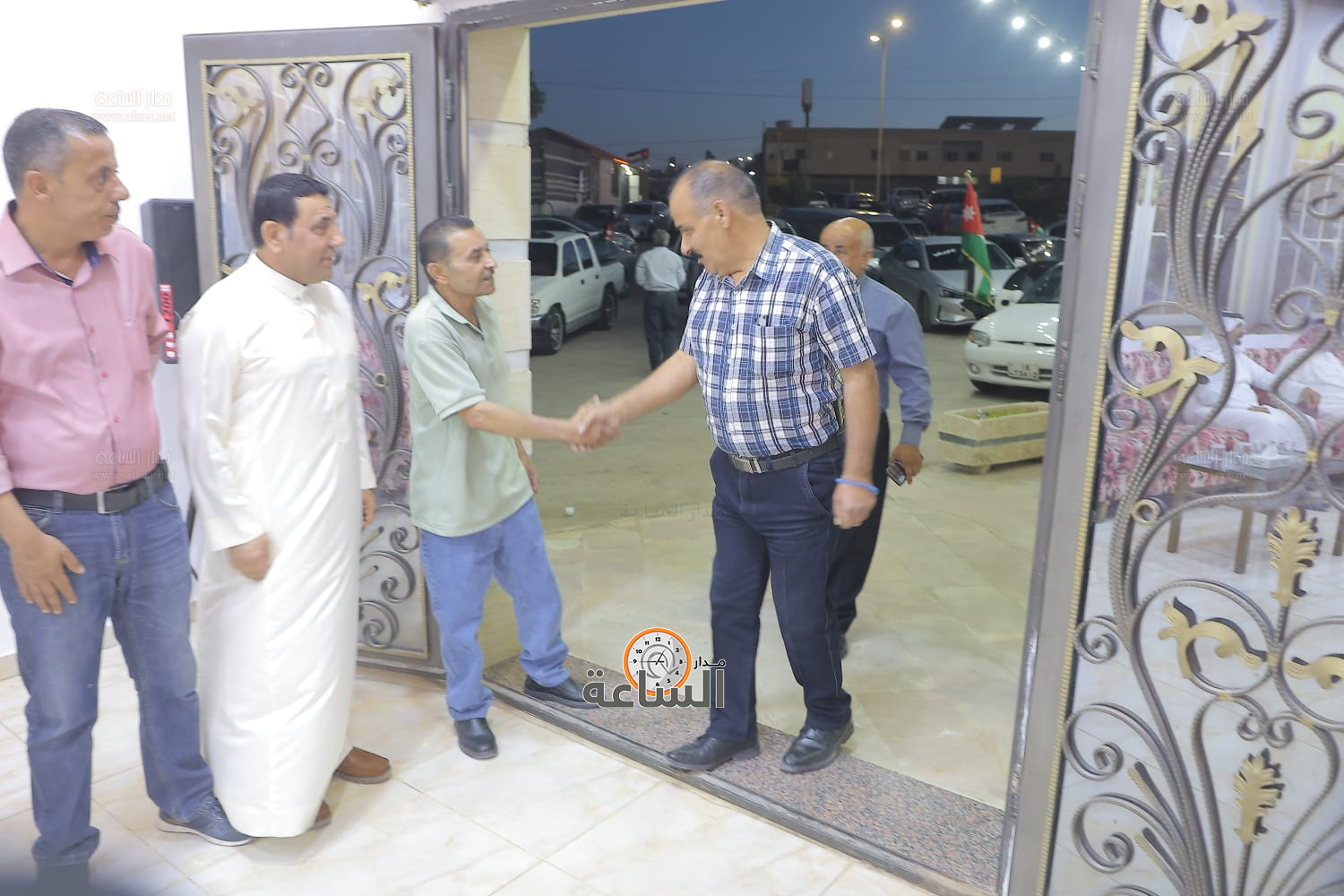 Madar Al-Saa Images 0.6774447590658776