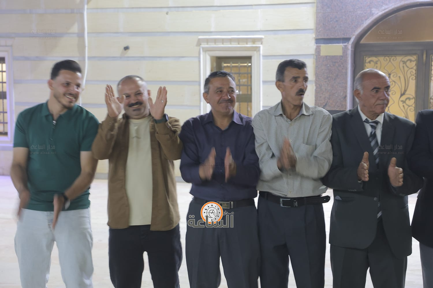 Madar Al-Saa Images 0.7836032387182803