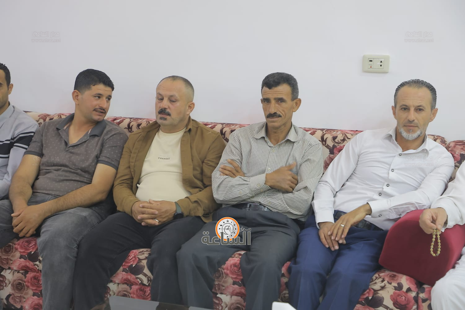 Madar Al-Saa Images 0.6503934277185889