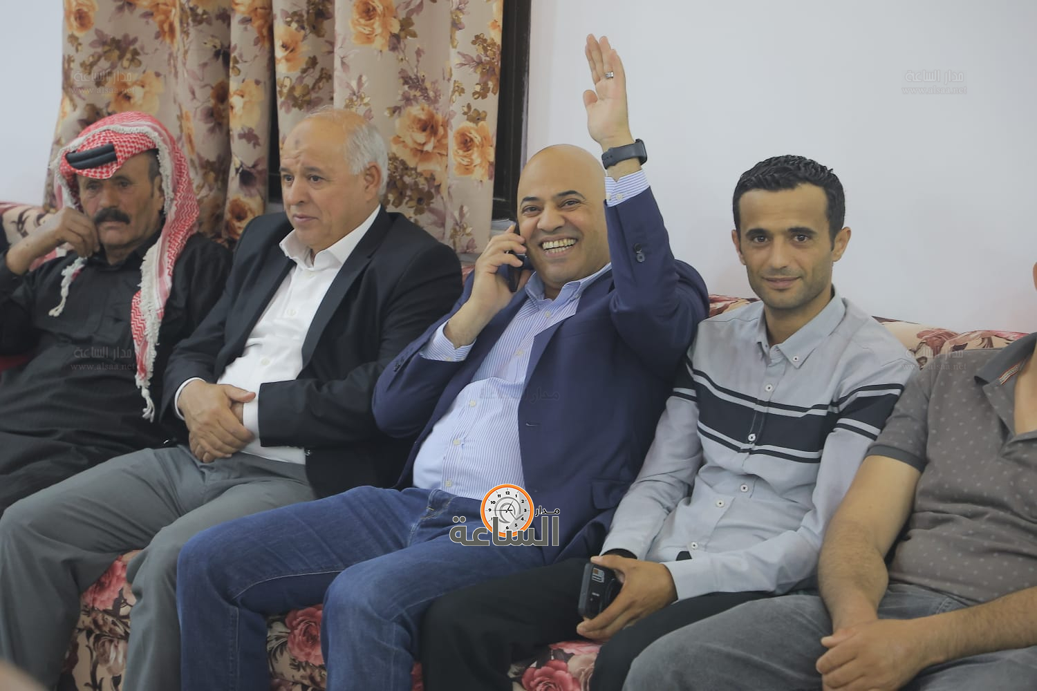 Madar Al-Saa Images 0.502886962600334