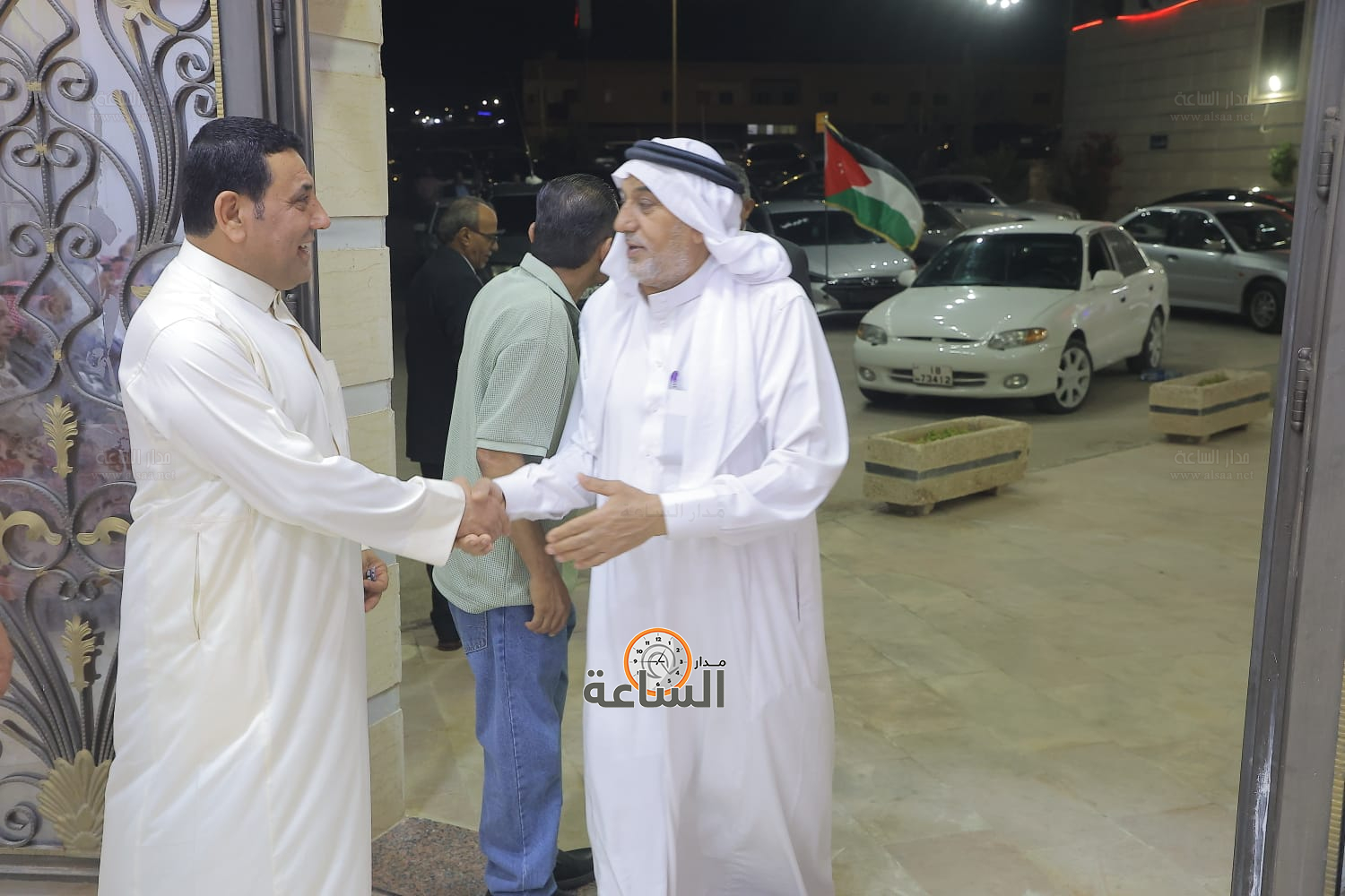 Madar Al-Saa Images 0.7815420999120335