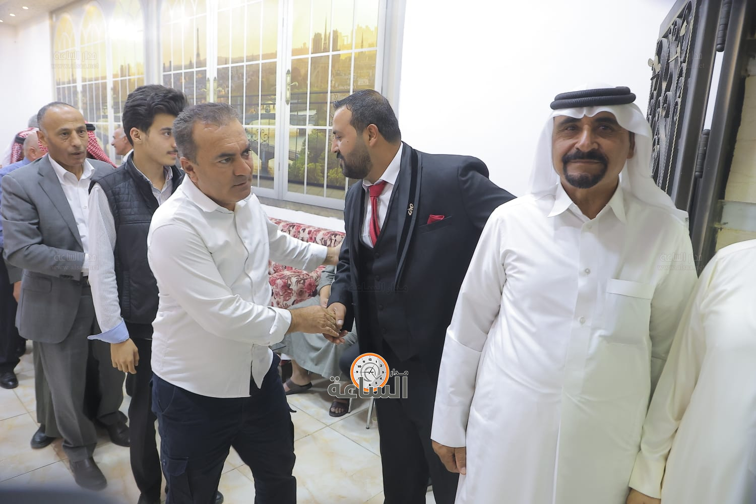 Madar Al-Saa Images 0.1353078549019472