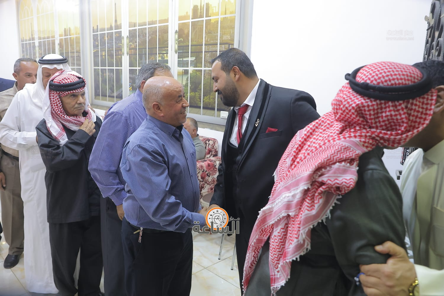 Madar Al-Saa Images 0.8555571052875259