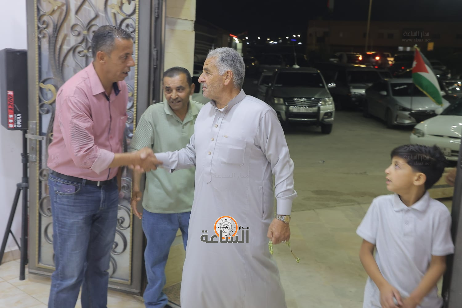 Madar Al-Saa Images 0.42730120528478643