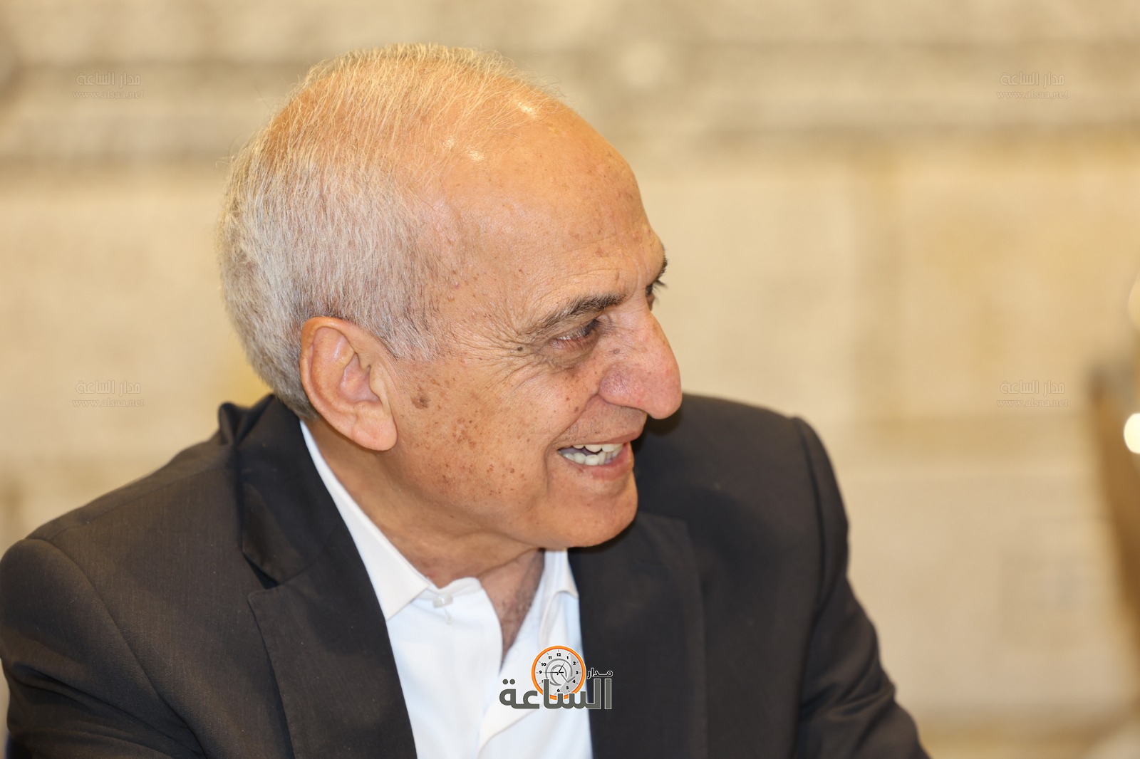 Madar Al-Saa Images 0.6400444125231742