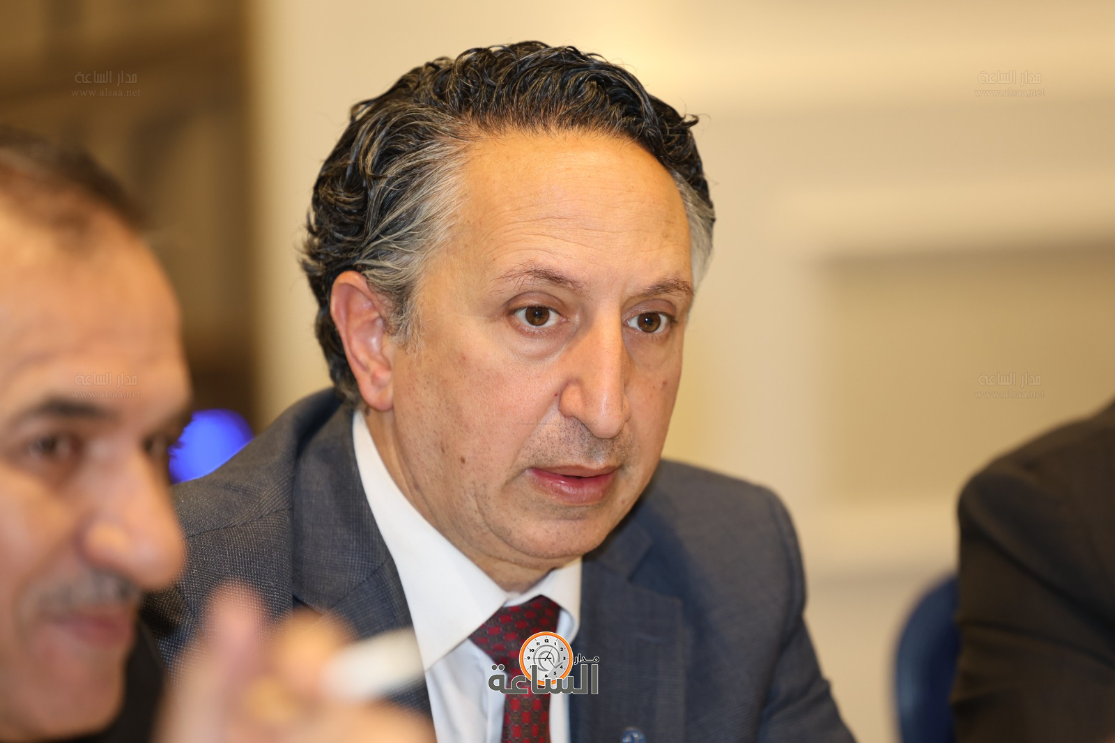 Madar Al-Saa Images 0.3232680659783237