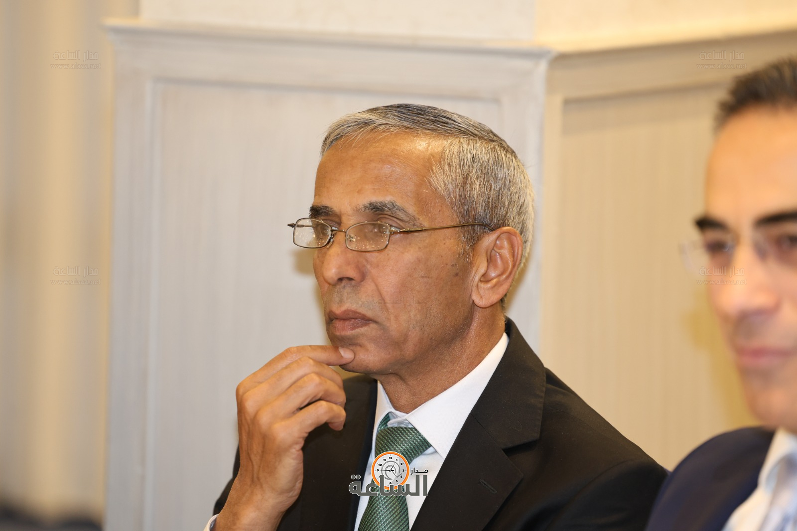 Madar Al-Saa Images 0.4921532272725183