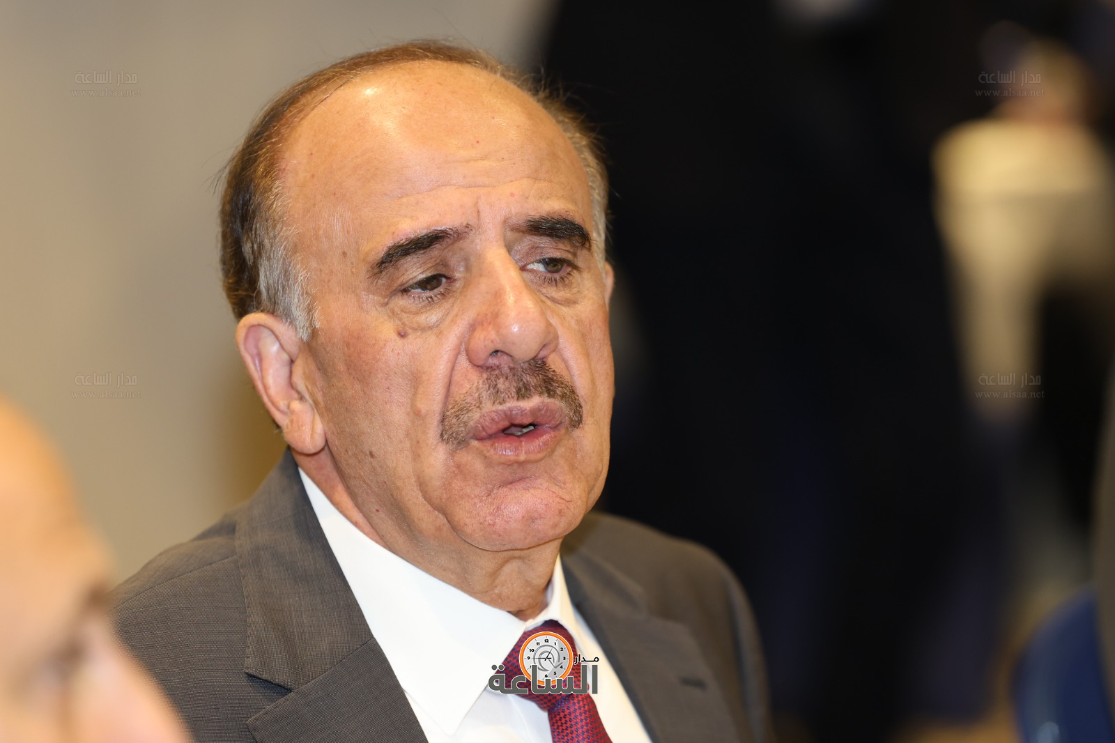 Madar Al-Saa Images 0.8127629850333897