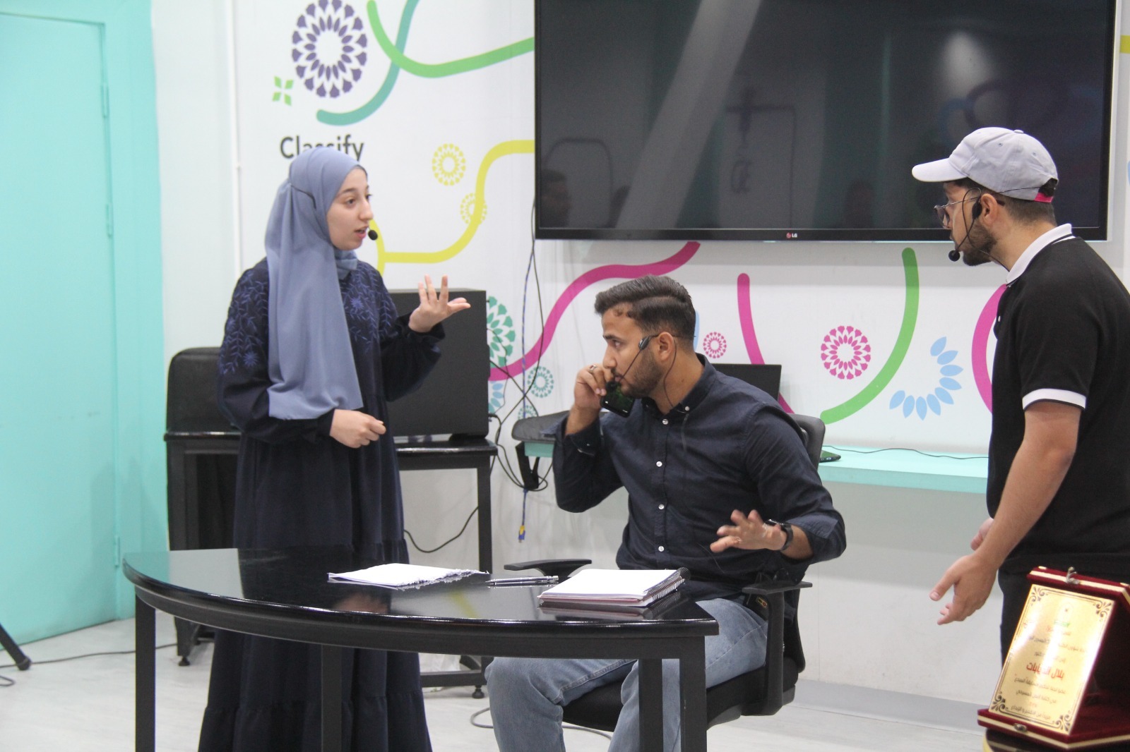 Madar Al-Saa Images 0.2716296207989969