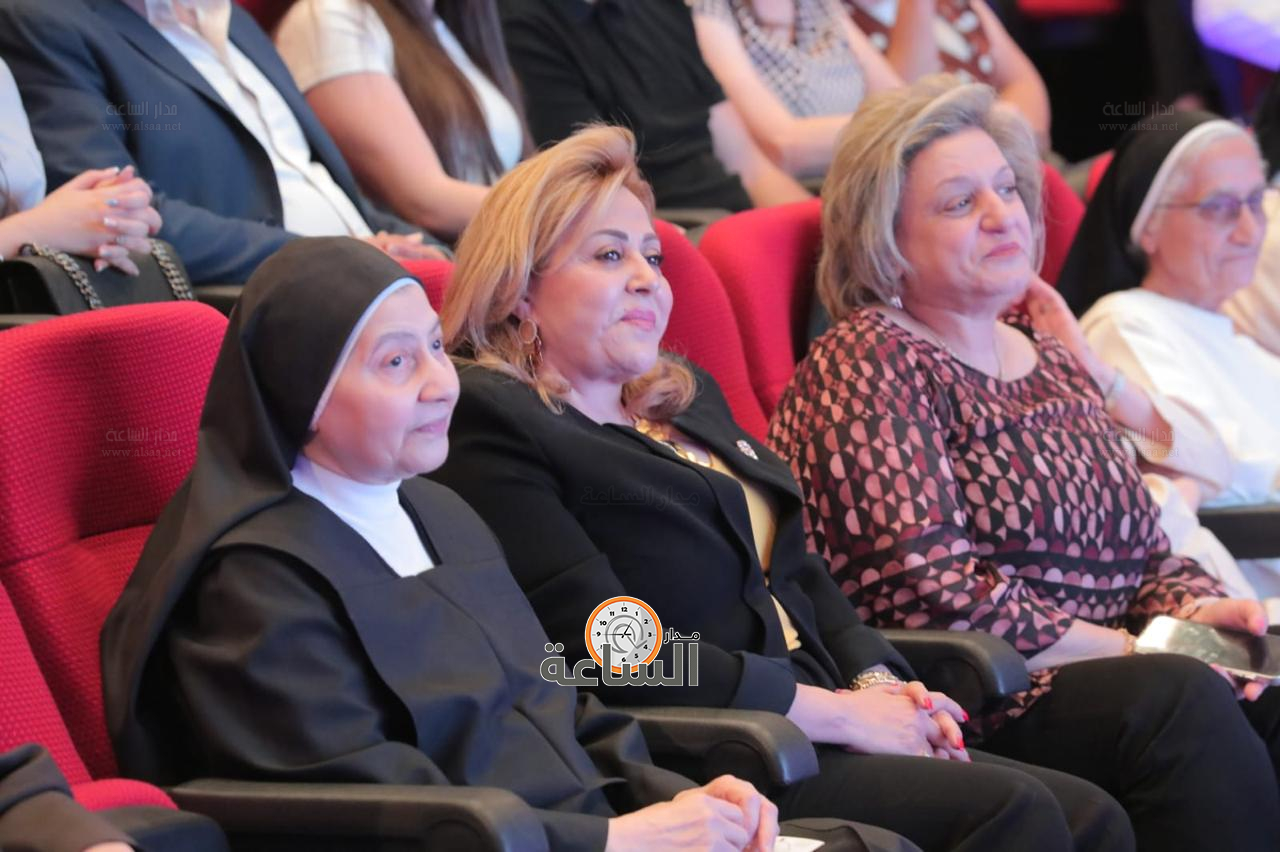 Madar Al-Saa Images 0.43438293486166835