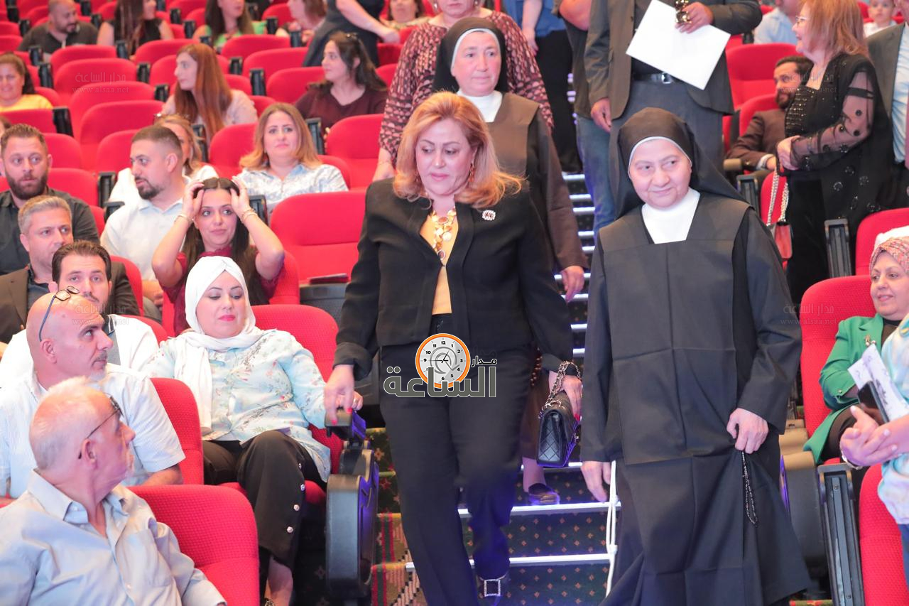 Madar Al-Saa Images 0.6621118759156261