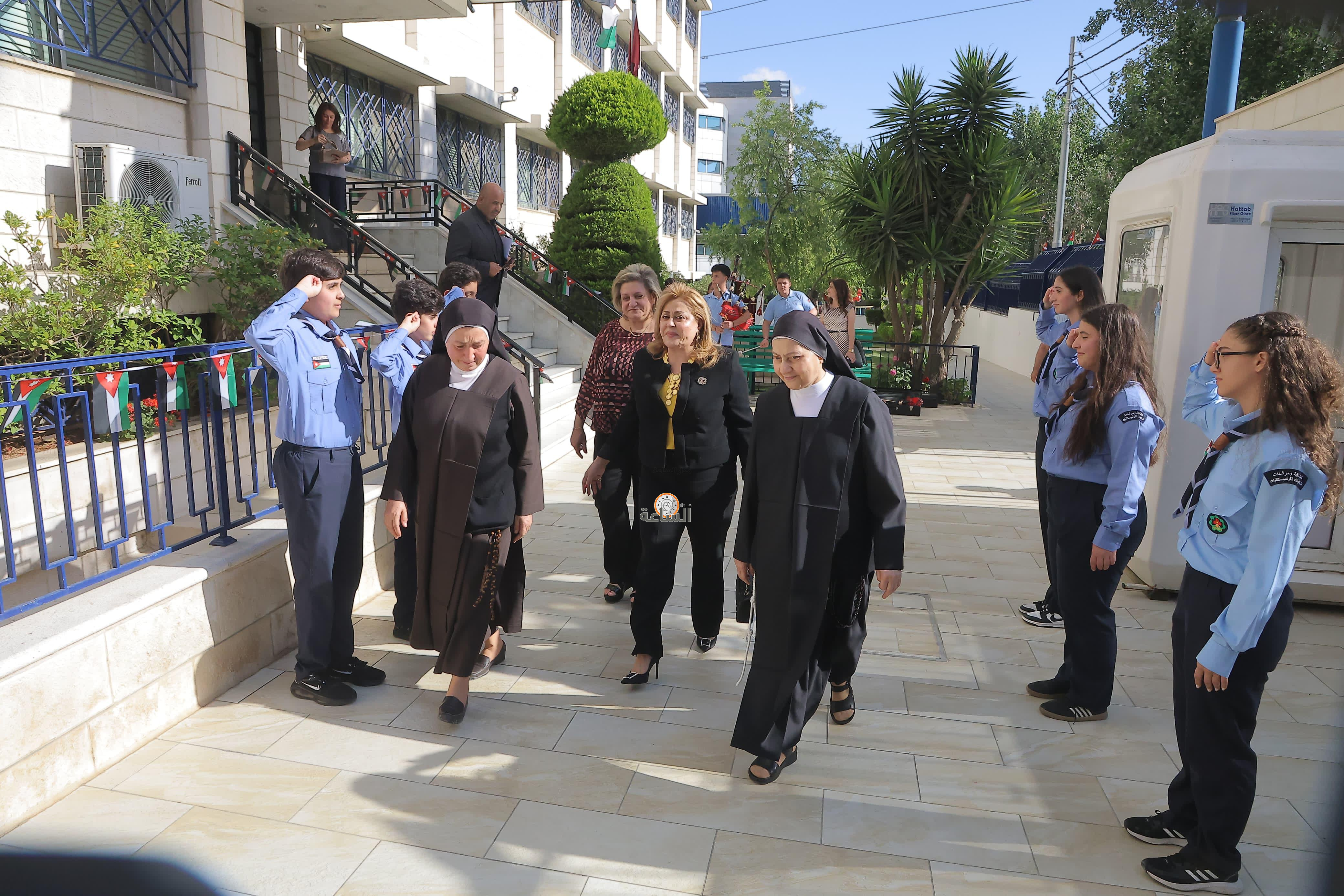 Madar Al-Saa Images 0.29116899466575263