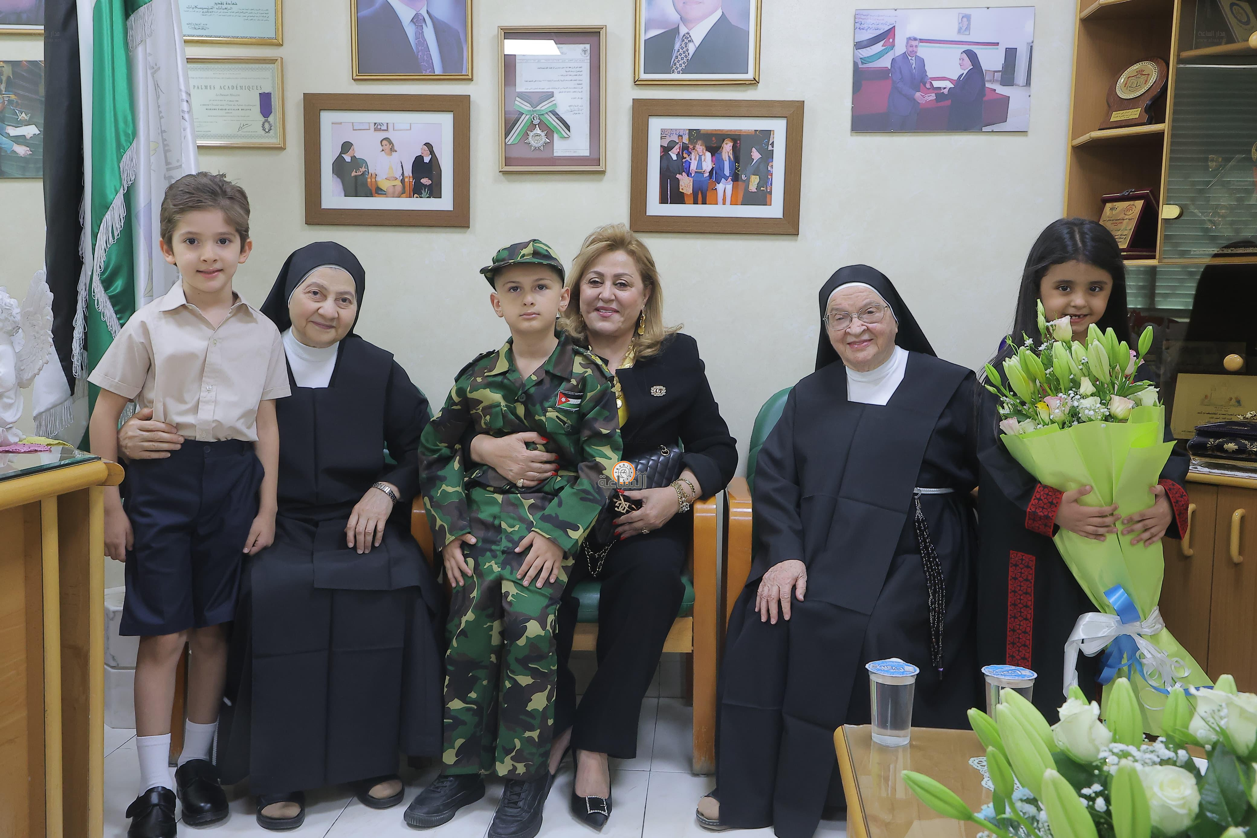 Madar Al-Saa Images 0.2639883347789468