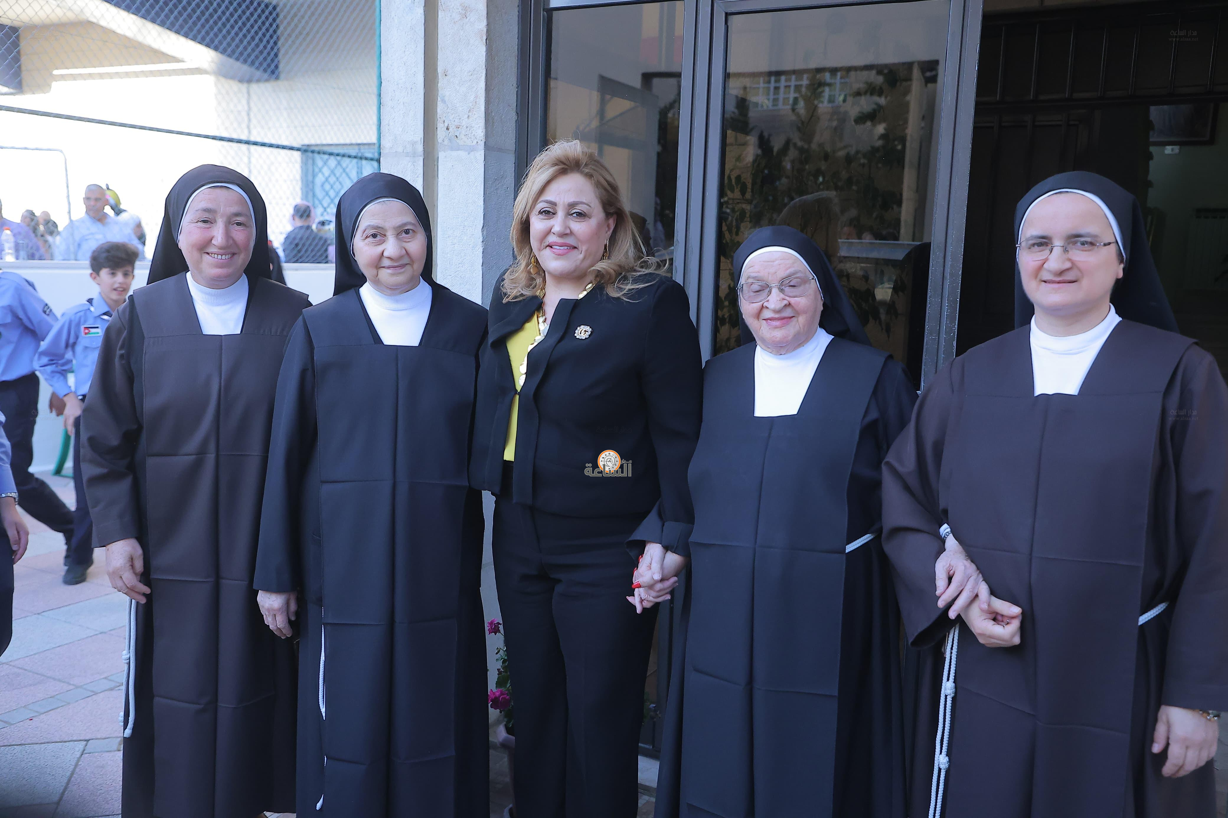 Madar Al-Saa Images 0.828662706316556