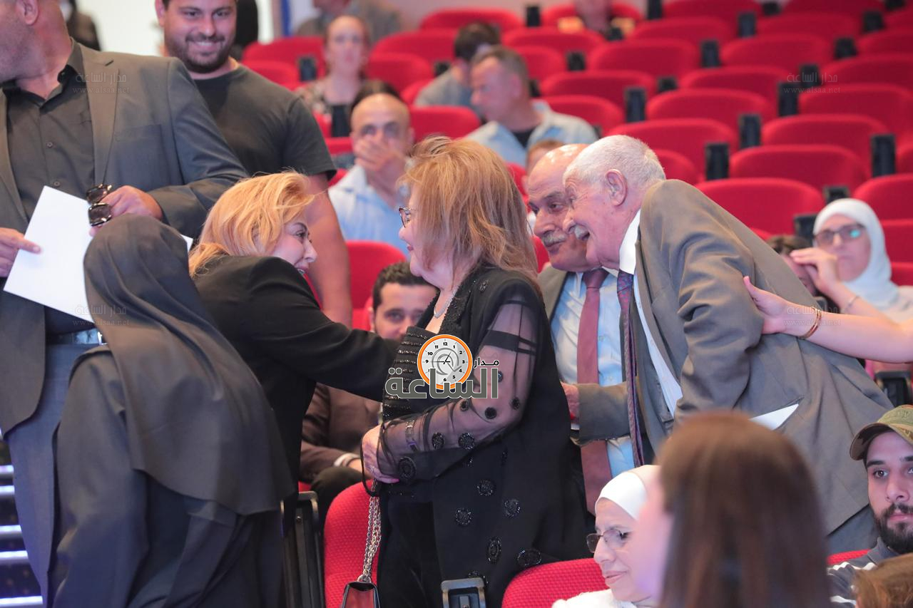 Madar Al-Saa Images 0.5765447283218716