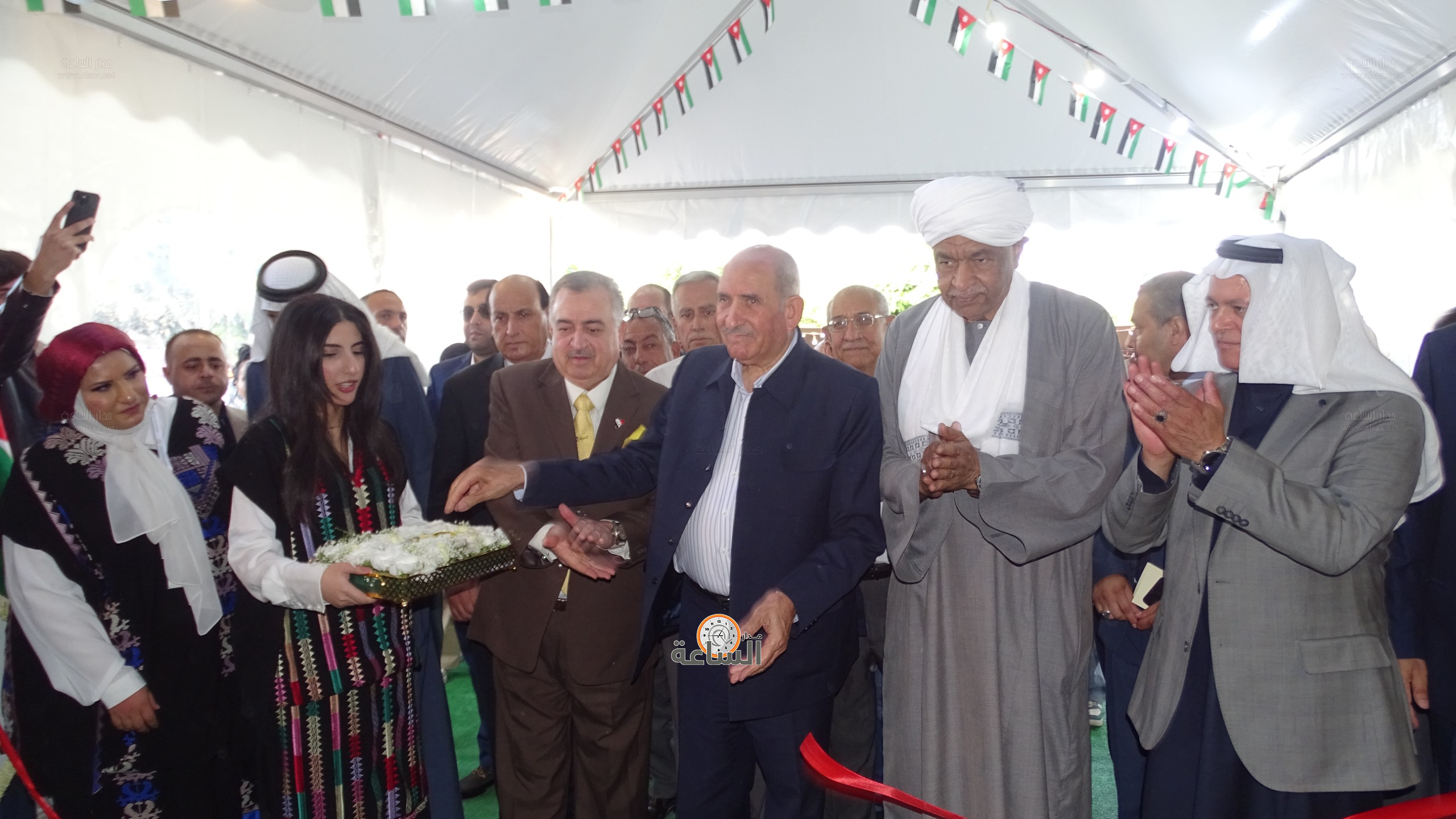 Madar Al-Saa Images 0.23475902162156492