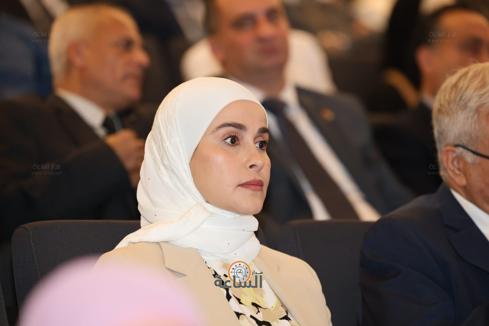 Madar Al-Saa Images 0.4545504541264016