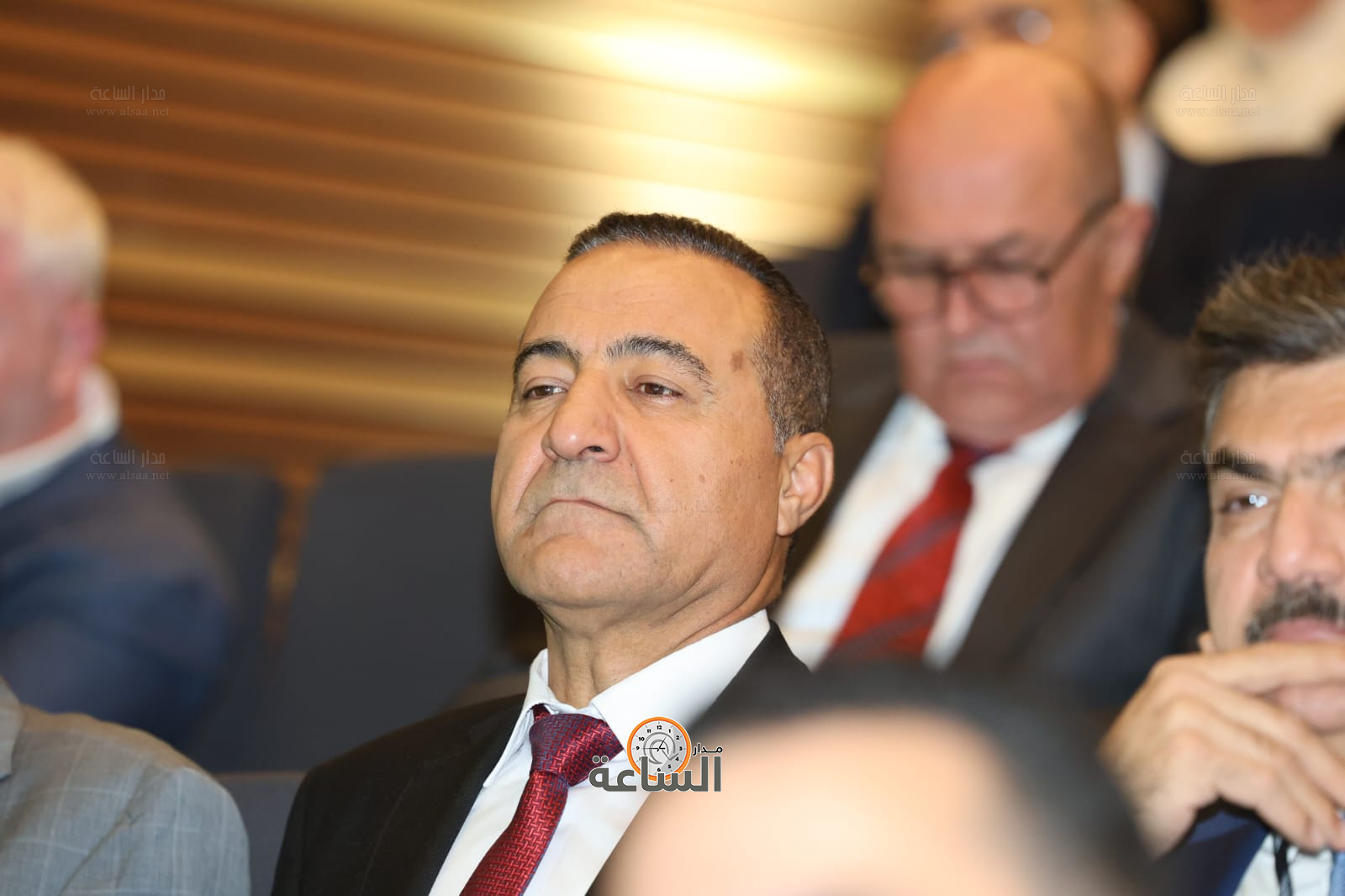 Madar Al-Saa Images 0.7255850388413692