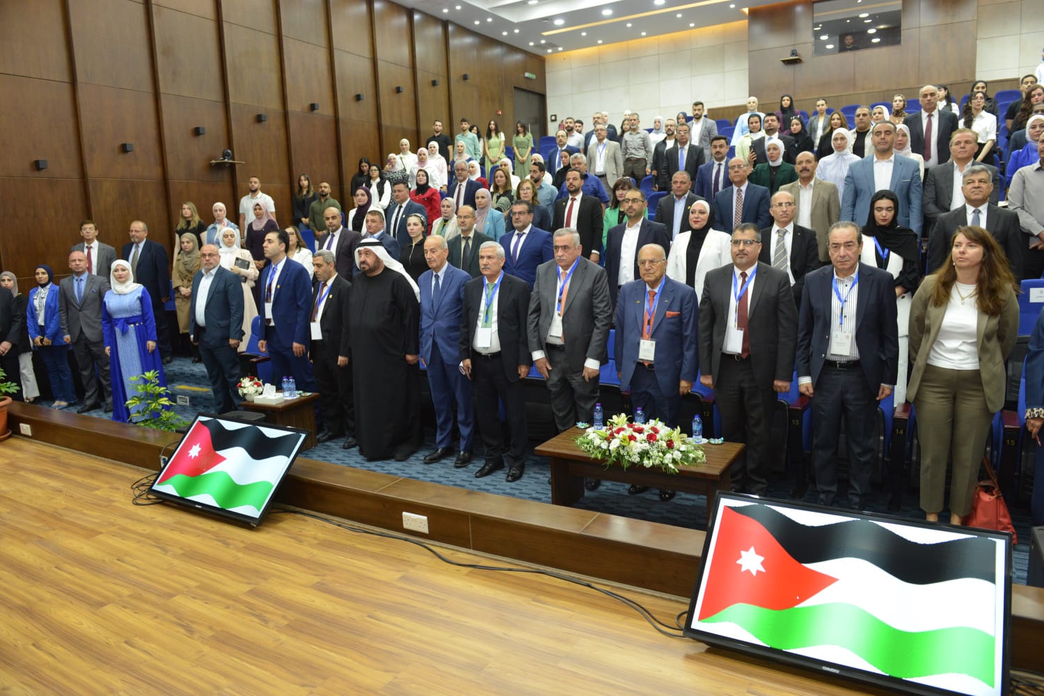 Madar Al-Saa Images 0.34493047457948356