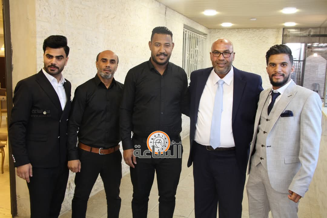 Madar Al-Saa Images 0.7534913038049605