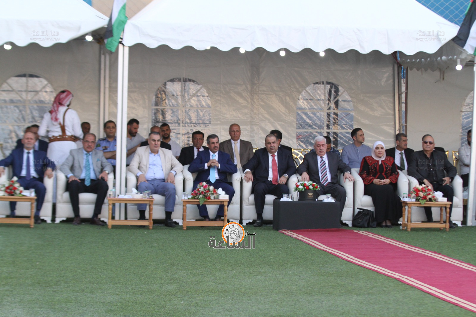 Madar Al-Saa Images 0.9205393119060826