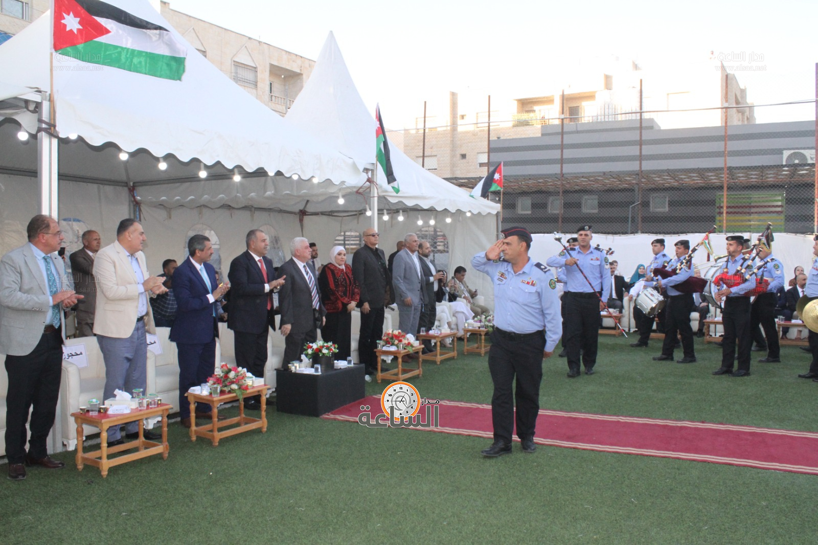 Madar Al-Saa Images 0.41636689888459066