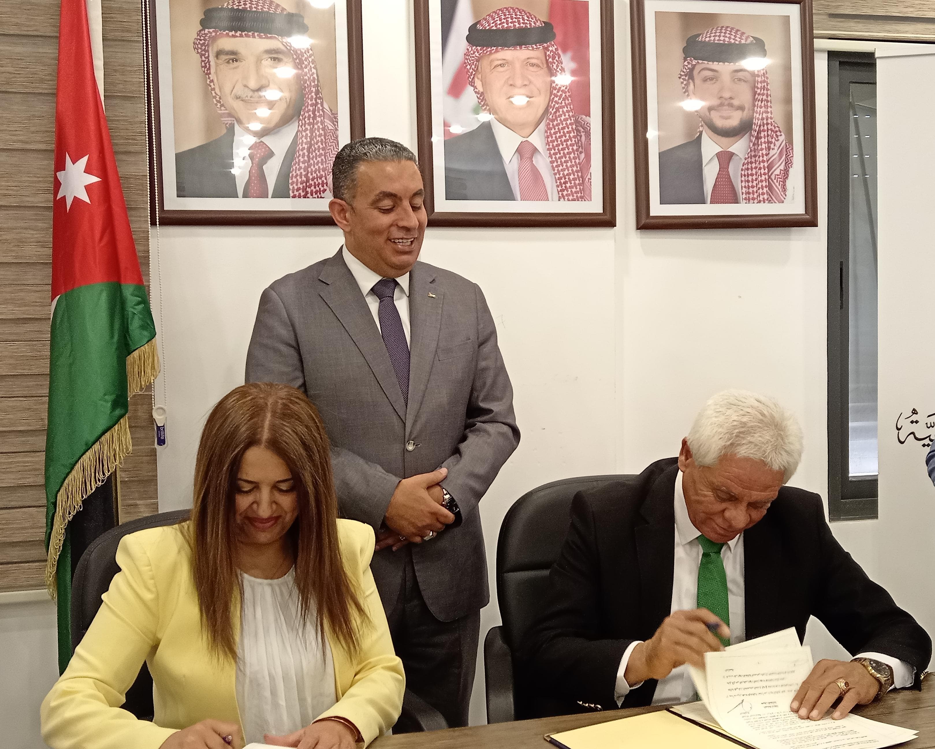 Madar Al-Saa Images 0.6700800579691149